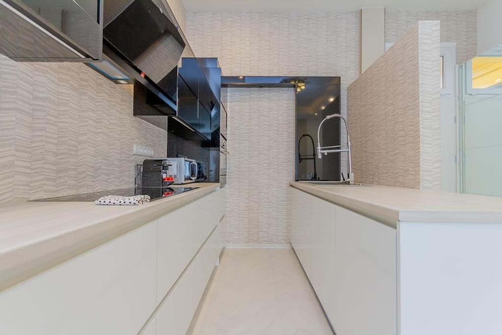 The Opulent Oasis By Newave Apartments بودابست المظهر الخارجي الصورة